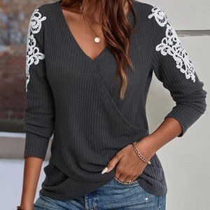Dark Grey Guipure White Lace Appliques Waffle Knit Tee NEW Size L 8/10